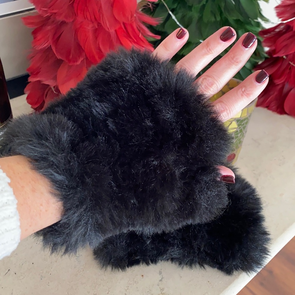 Faux Fur Fingerless Gloves